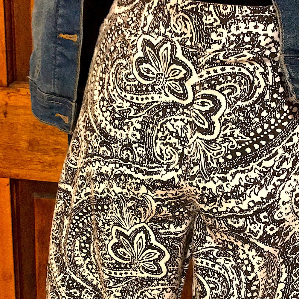 iJeans by Buffalo Crop Print Jeans - Picture 2 of 4
